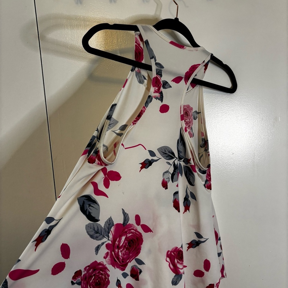 White and Pink Floral Racerback Tank Size M - Picture 6 of 9
